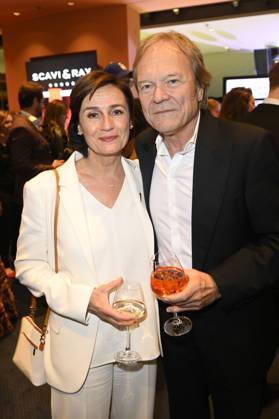 Sandra Maischberger mit Ehemann Samuel Kerhart bei der 75. Verleihung des Deutschen Filmpreises 2025 im Theater am Potsdamer Platz. Berlin, 09.05.2025