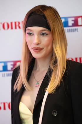 Sous les paillettes, la rage premiere at TF1 Celebrities arrive on the red carpet Avant premiere de Sous les paillettes, la rage a TF1 Arrivees des celebrites sur le tapis rouge Andrea Furet Premiere of the film Sous les paillettes, la rage in Paris 444039 2025 05 12 Paris France  Copyright: xSebastienxFremontx xStarfacex STAR_444039_066