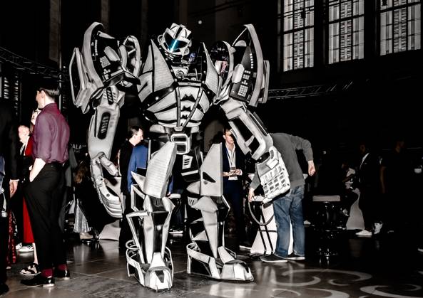 Entertainment, Verleihung des deutschen Computerspielpreis 2025 14.05.2025, xdanx, Entertainment, Verleihung des deutschen Computerspielpreis 2025 emspor, v.l. Gamescom Bot bei der Verleihung des Deutschen Computerspielpreises 2025 am Funkturm Berlin. Berlin Palais am Funkturm Berlin Deutschland (DE) Copyright: xDanielxLakomskix
