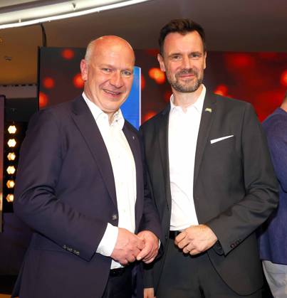 Kai Wegner, Felix Falk beim Deutschen Computerspielpreis 2025.