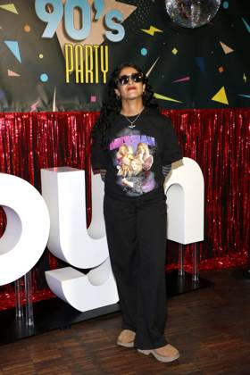 Banafsheh Hourmazdi beim Photocall zur Premiere der ersten Staffel der JOYN Serie Messiah Superstar im Bi Nuu Berlin am 15. Mai 2025