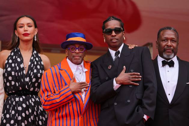 Bilder des Jahres 2025, Entertainment 05 Mai Entertainment Themen der Woche KW21 Entertainment Bilder des Tages Cannes - Highest 2 Lowest Screening Spike Lee, Ilfenesh Hadera, A$AP Rocky and Jason Michael Berman attend the Highest 2 Lowest red carpet at the 78th annual Cannes Film Festival at Palais des Festivals on May 19, 2025 in Cannes, France Photo by Shootpix ABACAPRESS.COM Cannes France  Copyright: xShootpix ABACAx