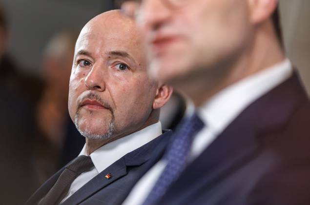 Statement vor den Fraktionssitzung der CDU CSU Jens Spahn, Fraktionsvorsitzender der CDU CSU und Alexander Hoffmann im Bundestag, spricht während eines Statement vor der Fraktionssitzung am 20.05.25 in Berlin. Berlin Berlin Deutschland Reichstag