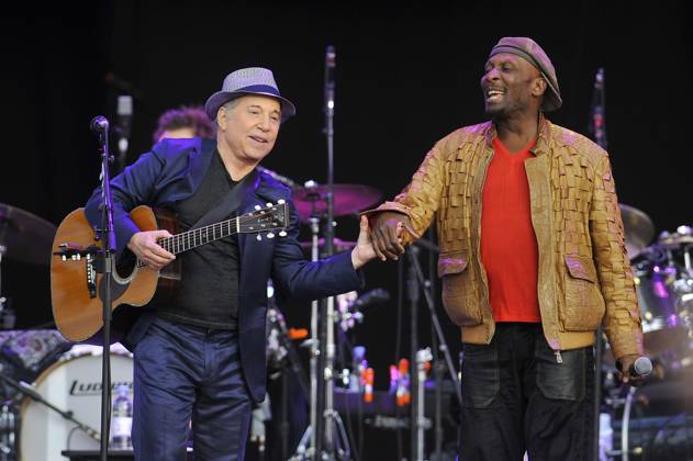 Paul Simon performing at Hard Rock Calling Paul Simon & Jimmy Cliff performing at Hard Rock Calling, Hyde Park, London, England. 15th July 2012 on stage in concert live gig performance performing music half length blue suit grey gray hat brown jacket weave black trousers CAP MAR Martin Harris London Great Britain Copyright: xMartinxHarris CapitalxPicturesx