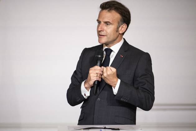 Non Au Harcelement Awards Ceremony - Paris French President Emmanuel Macron speaks at the No to Bullying award ceremony at the Elysee Palace in Paris, France, 21 May 2025. France s Ministry of National Education organizes each year the Non au harcelement (No to Bullying) contest in schools to raise awareness and promote values such as kindness and inclusion. Photo by Eliot Blondet ABACAPRESS.COM Paris France France  Copyright: xBlondetxEliot ABACAx
