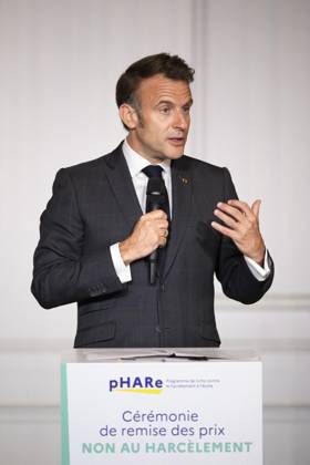 Non Au Harcelement Awards Ceremony - Paris French President Emmanuel Macron speaks at the No to Bullying award ceremony at the Elysee Palace in Paris, France, 21 May 2025. France s Ministry of National Education organizes each year the Non au harcelement (No to Bullying) contest in schools to raise awareness and promote values such as kindness and inclusion. Photo by Eliot Blondet ABACAPRESS.COM Paris France France  Copyright: xBlondetxEliot ABACAx