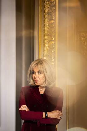 Non Au Harcelement Awards Ceremony - Paris Brigitte Macron attends the No to Bullying award ceremony at the Elysee Palace in Paris, France, 21 May 2025. France s Ministry of National Education organizes each year the Non au harcelement (No to Bullying) contest in schools to raise awareness and promote values such as kindness and inclusion. Photo by Eliot Blondet ABACAPRESS.COM Paris France France  Copyright: xBlondetxEliot ABACAx