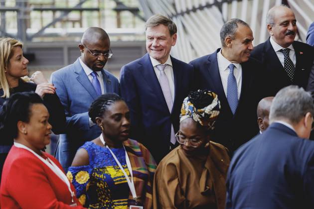 Johann Wadephul (CDU), Bundesaussenminister, aufgenommen beim Familienfoto im Rahmen des Treffens der Aussenministerinnen und Aussenminister der Europaeischen Union und der Afrikanischen Union in Bruessel, 21.05.2025. Fotografiert im Auftrag des Auswaertigen Amtes. Bruessel Belgien Copyright: xFlorianxGaertner AAx