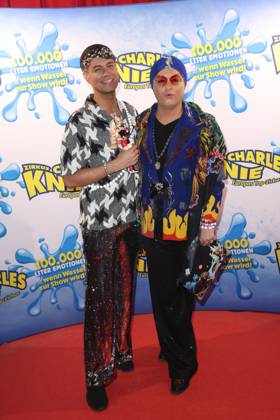 Marcel Damaschke und Julian F.M. Stöckel bei der Premierenfeier, der Zirkus Charles Knie gastiert mit einem sensationellen und außergewöhnlichen artistischen Programm auf dem Heiligengeistfeld in Hamburg, unter dem Motto 100.000 Liter Emotionen sind 40 Artisten und Comedians aus neun Nationen in der Arena zu sehen, Premiere am 22.5.2025