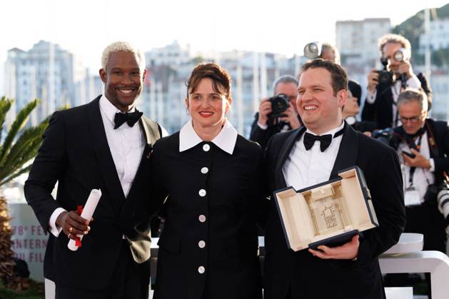 M Photocall of the winners of the 78th Cannes International Film Festival Akinola Davies Camera dOr Special Mention for My Father s Shadow , Alice Rohrwacher, Hasan Hadi Caméra dOr for The President s Cake Photocall of the winners of the 78th Cannes International Film Festival, at the Palais des Festivals in Cannes On may 24th 2025 Jacovides Moreau Bestimage Photocall of the winners of the 78th Cannes International Film Festival, at the Palais des Festivals in Cannes, France On may 24th 2025 Cannes France  Copyright: xJACOVIDES-MOREAUx xBESTIMAGExJACOVIDES-MOREAUx xBESTIMAGEx