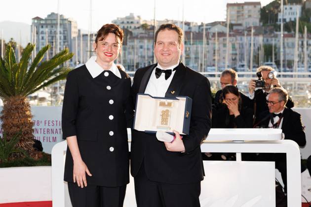 M Photocall of the winners of the 78th Cannes International Film Festival Alice Rohrwacher, Hasan Hadi Caméra dOr for The President s Cake Photocall of the winners of the 78th Cannes International Film Festival, at the Palais des Festivals in Cannes On may 24th 2025 Jacovides Moreau Bestimage Photocall of the winners of the 78th Cannes International Film Festival, at the Palais des Festivals in Cannes, France On may 24th 2025 Cannes France  Copyright: xJACOVIDES-MOREAUx xBESTIMAGExJACOVIDES-MOREAUx xBESTIMAGEx