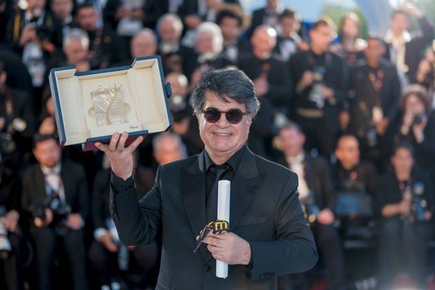 78eme Festival International du Film de Cannes Photocell des palmes 78th International Cannes Film Festival Photocall with winners Palme dOr pour son film Un simple accident 445099 2025 05 24 France Panahi, Jafar  Copyright: xFranckxBoutonnetx xStarfacex STAR_445099_040