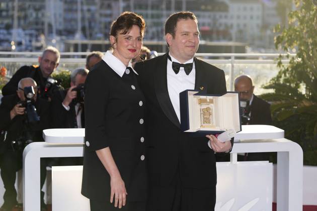 Palme D Or Winners Photocall - The 78th Annual Cannes Film Festival Camera d Or Jury President Alice Rohrwacher and Hasan Hadi, winner of the Camera d Or for Best First Film during the 77th Annual Cannes FIlm Festival in Cannes, France, on May 24, 2025. Cannes France  Copyright: xDanielexCifalÃ x originalFilename: cifala-notitle250524_npVtj.jpg