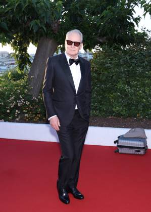 Palme D Or Winners Photocall - The 78th Annual Cannes Film Festival Stellan Skarsgard pose with the Grand Prix Award for Sentimental Value during the Palme D Or winners photocall at the 78th annual Cannes Film Festival at Palais des Festivals on May 24, 2025 in Cannes, France. Cannes Palais des Festivals et des Cong France Copyright: xDGP imageSPACEx