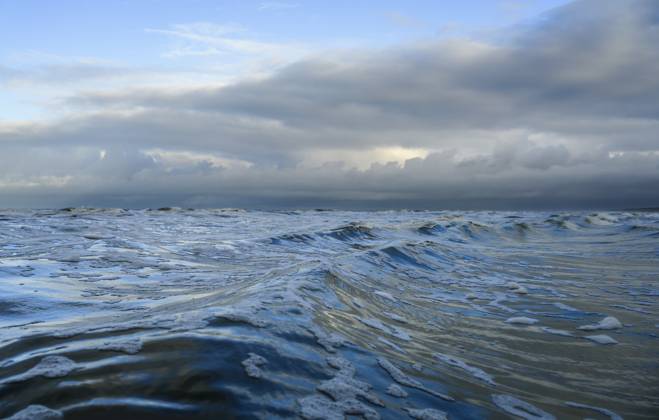 Turbulent waves in the North Sea under a cloudy sky, MKJF01415