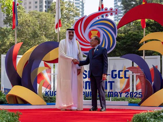 The Emir of the State of Qatar, Tamim bin Hamad Al Thani, participates in the Gulf Cooperation Council (GCC) and ASEAN Summit The Emir of the State of Qatar, Tamim bin Hamad Al Thani, participates in the Gulf Cooperation Council (GCC) and ASEAN Summit in Kuala Lumpur, Malaysia, on May 27, 2025. Photo by Emiri Diwan Office apaimages Doha Doha Qatar 270525_Malaysia_EQPO_1_00(2) Copyright: xapaimagesxEmirixDiwanxOfficex xapaimagesx