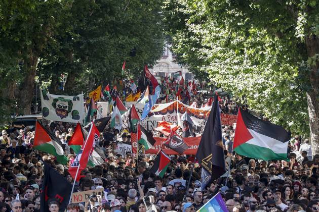 Demonstration against the Italian government s security decree in Rome ROME, ITALY - MAY 31: Palestinian flags are seen during a demonstration against the Italian government s security decree in Rome, Italy, on May 31, 2025. Riccardo De Luca Anadolu Rome Italy. Editorial use only. Please get in touch for any other usage. Copyright: x2025xAnadoluxRiccardoxDexLucax