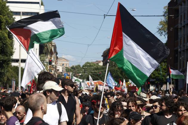 Demonstration against the Italian government s security decree in Rome ROME, ITALY - MAY 31: Palestinian flags are seen during a demonstration against the Italian government s security decree in Rome, Italy, on May 31, 2025. Riccardo De Luca Anadolu Rome Italy. Editorial use only. Please get in touch for any other usage. Copyright: x2025xAnadoluxRiccardoxDexLucax