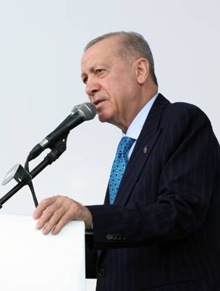Turkish President Recep Tayyip Erdogan in Ankara ANKARA, TURKIYE - JUNE 02: (----EDITORIAL USE ONLY - MANDATORY CREDIT - TURKISH PRESIDENCY MUSTAFA KAMACI HANDOUT - NO MARKETING NO ADVERTISING CAMPAIGNS - DISTRIBUTED AS A SERVICE TO CLIENTS----) Turkish President Recep Tayyip Erdogan makes a speech during the Green Homeland Heroes On Duty event at Etimesgut Airport in Ankara, Turkiye on May June 02, 2025. Turkish Presidency Mustafa Kamaci Handout Anadolu Ankara Turkey. Editorial use only. Please get in touch for any other usage.  Copyright: x2025xAnadoluxTurkishxPresidencyx xMustafaxKamacix xHandoutx
