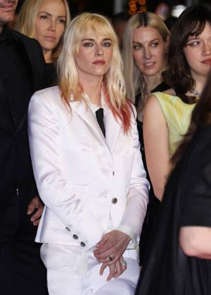 78ème Festival International du Film de Cannes Kristen Stewart Montée des marches du film Bono Stories of Surrender lors du 78ème Festival International du Film de Cannes, au Palais des Festivals à Cannes Le 16 mai 2025 Photo BestImage Red carpet for the movie Bono Stories of Surrender during the 78th Cannes International Film Festival at the Palais des Festivals in Cannes, France On may 16th 2025 Cannes France  Copyright: xDenisxGuignebourgx xBestimagexDenisxGuignebourgx xBestimagex