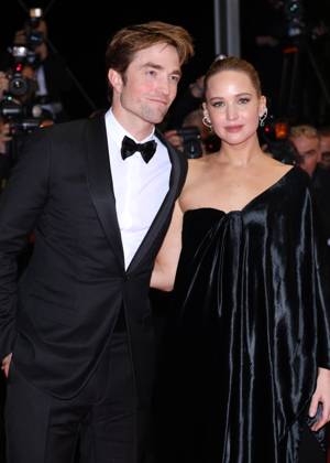 78ème Festival International du Film de Cannes Jennifer Lawrence, Robert Pattinson Montée des marches du film Die my love lors du 78ème Festival International du Film de Cannes, au Palais des Festivals à Cannes Le 17mai 2025 Photo Bestimage Red carpet for the movie Die my love during the 78th Cannes International Film Festival at the Palais des Festivals in Cannes, France On may 17th 2025 Cannes France  Copyright: xDenisxGuignebourgx xBestimagexDenisxGuignebourgx xBestimagex