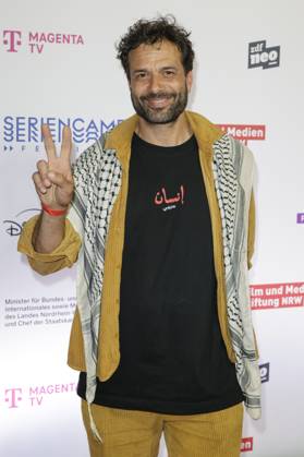 Bilder des Jahres 2025, Entertainment 06 Juni Entertainment Themen der Woche KW23 Entertainment Bilder des Tages Kai Schumann bei der Eröffnung des 11. Seriencamp Festival 2025 mit der Premiere der ARD ORF Miniserie Hundertdreizehn im Cinenova Kino. Köln, 03.06.2025