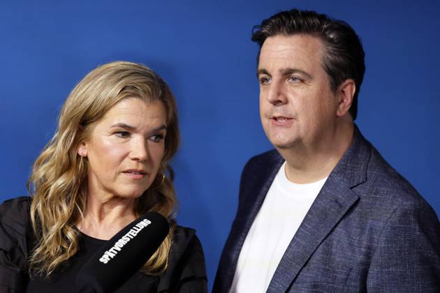 Schauspielerin Anke Engelke und Schauspieler Bastian Pastewka beim Fototermin zur Programmpräsentation Amazon Prime Video presents Deutschland 2025 in den Balloni-Hallen. Köln, 04.06.2025 NRW Deutschland Copyright: xChristophxHardtx