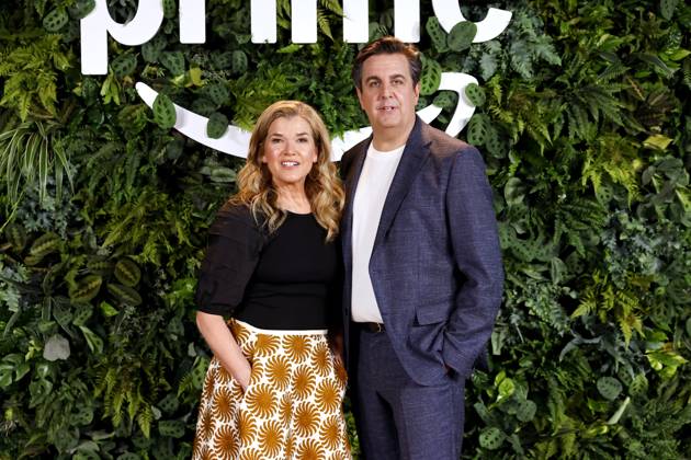 Schauspielerin Anke Engelke und Schauspieler Bastian Pastewka beim Fototermin zur Programmpräsentation Amazon Prime Video presents Deutschland 2025 in den Balloni-Hallen. Köln, 04.06.2025 NRW Deutschland Copyright: xChristophxHardtx