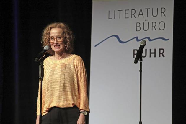Buchvorstellung Christoph Kramer in der Mathias-Jakobs-Stadthalle in Gladbeck ** NUR FÜR REDAKTIONELLE ZWECKE ** EDITORIAL USE ONLY **<p>Antje Deistler (Leitung Literatur-Büro Ruhr) bei der Buchvorstellung Christoph Kramer am Donnerstag den 05. Juni 2025 in der Mathias-Jakobs-Stadthalle in Gladbeck Foto : Frank Oppitz FUNKE Foto Services< p> Kultur, Kunst, Unterhaltung Deutschland NRW Gladbeck Copyright: FrankxOppitz