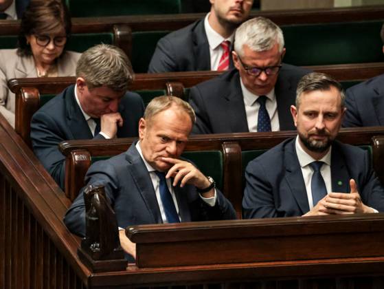 Vote Of Confidence Of Polish Government Prime Minister of Poland Donald Tusk, Deputy Prime Minister and Minister of Defence Wladyslaw Kosiniak Kamysz listen to comments during the plenary proceedings of vote of confidence for Polish government Polish Parliament building after the coalition which holds power lost presidential election - Warsaw, capital of Poland on June 11, 2025. Warsaw mazowieckie Poland  Copyright: xDominikaxZarzyckax originalFilename: zarzycka-voteofco250611_npph7.jpg