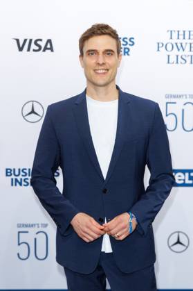 Award - The Power List - Germany s Top 50 Constantin Schreiber bei The Power List - Germany s Top 50 im Restaurant Sphere im Fernsehturm am 05.06.2025 in Berlin Copyright: xEventpressxKochanx