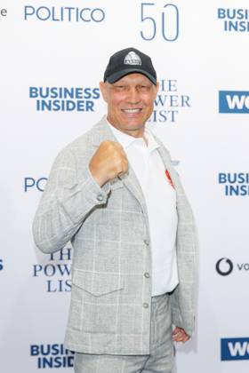 Award - The Power List - Germany s Top 50 Axel Schulz bei The Power List - Germany s Top 50 im Restaurant Sphere im Fernsehturm am 05.06.2025 in Berlin Copyright: xEventpressxKochanx