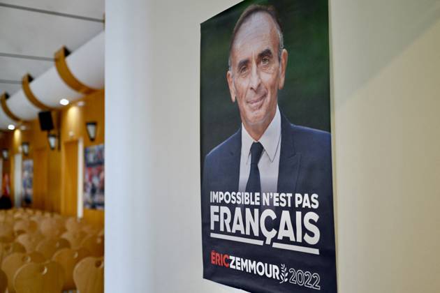 Public Meeting Eric Zemmour - Strasbourg Public meeting with Eric Zemmour. The President of Reconquête met with the department s executives, a dozen or so bosses of SMEs specialising in various fields including electricity, construction and public works, cars, printing and IT. Together they discussed the problems they face in the current difficult economic climate. Around 300 people attended Eric Zemmour s speech at the village hall in Illkirch-Graffenstaden, near Strasbourg. June 12, 2025, Illkirch-Graffenstaden - Strasbourg Northeastern France. Photo by Nicolas Roses ABACAPRESS.COM  Copyright: xRosesxNicolas ABACAx