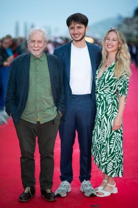 Cabourg Award Ceremony Red Carpet Jackie Berroyer, Remi Bardini and guest attending the awards ceremony red carpet as part of the 39th Cabourg Film Festival in Cabourg, France on June 13, 2025. Photo by Aurore Marechal ABACAPRESS.COM Cabourg France  Copyright: xMarechalxAurore ABACAx