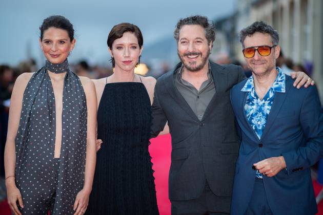 Cabourg Award Ceremony Red Carpet Josephine Japy, Sara Giraudeau, Guillaume Gallienne and Mathieu Demy attending the awards ceremony red carpet as part of the 39th Cabourg Film Festival in Cabourg, France on June 13, 2025. Photo by Aurore Marechal ABACAPRESS.COM Cabourg France  Copyright: xMarechalxAurore ABACAx