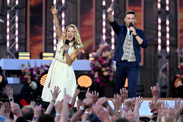 14.06.2025 - Bad Kleinkirchheim St. Oswald am Hoferriegel in Österreich (AUT) - Wenn die Musi spielt Open Air 2025 - Stefanie Hertel und Marco Ventre,