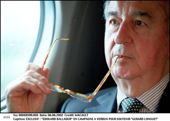 EXCLUSIF : EDOUARD BALLADUR EN CAMPAGNE A VERDUN POUR SOUTENIR GERARD LONGUET PORTRAIT Copyright: xJEANxLOUISxMACAULTx xBESTIMAGExJEANxLOUISxMACAULTx xBESTIMAGEx
