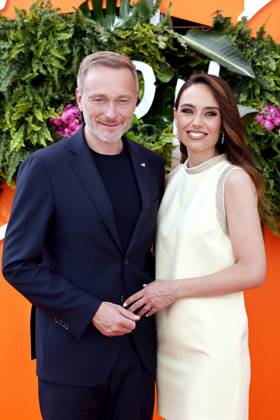 Politiker Christian Lindner (FDP) und seine Gattin TV-Journalistin Franca Lehfeldt beim WoMen on Top Award Award 2025 im HATO Düsseldorf. Düsseldorf, 26.06.2025 NRW Deutschland Copyright: xChristophxHardtx