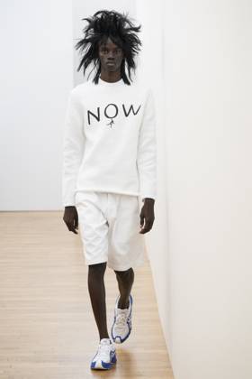 Bilder des Jahres 2025, Entertainment 06 Juni Défilé Comme des Garçons Shirt de la mode homme Printemps Été 2026 dans le cadre de la Fashion Week de Paris A model walks the runway during the Comme des Garçons Shirt Homme Ready to Wear Spring Summer 2026 fashion show as part of the Paris Menswear Fashion Week on June 28, 2025 in Paris, France Paris France  Copyright: xAgencex xBestimagexAgencex xBestimagex