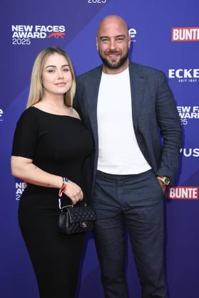 Kim Gloss mit Ehemann Alexander Beliaikin bei der Verleihung der Bunte New Faces Awards Style 2025 im Telegraphenamt. Berlin, 03.07.2025
