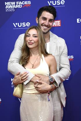 Dennis Gries mit Partnerin Katja Geretschuchin bei der Verleihung der Bunte New Faces Awards Style 2025 im Telegraphenamt. Berlin, 03.07.2025