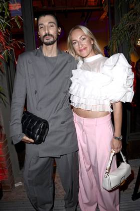 Julian Daynov mit Gast bei der Verleihung der Bunte New Faces Awards Style 2025 im Telegraphenamt. Berlin, 03.07.2025
