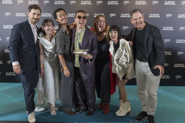 Entertainment Themen der Woche KW27 Clemens Schick , Soujiro Sanada mit Team und Anna Hints bei der Preisverleihung auf dem 42. Filmfest München 2025 im Amerikahaus. München, 05.07.2025