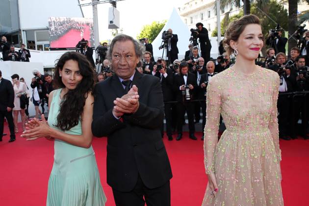 Nailia Harzoune, Tony Gatlif et Céline Sallette - Montée des marches du film Deux jours, une nuit lors du 67 ème Festival du film de Cannes – Cannes le 20 mai 2014. Red carpet for the movie Deux jours, une nuit during the 67 th Cannes Film festival - Cannes 20 05 2014 - Montée des marches du film Deux jours, une nuit lors du 67 ème Festival du film de Cannes – Cannes le 20 mai 2014. Red carpet for the movie Deux jours, une nuit during the 67 th Cannes Film festival - Cannes 20 05 2014 Cannes France Copyright: xBORDE-MOREAUx xBESTIMAGExBORDE-MOREAUx xBESTIMAGEx