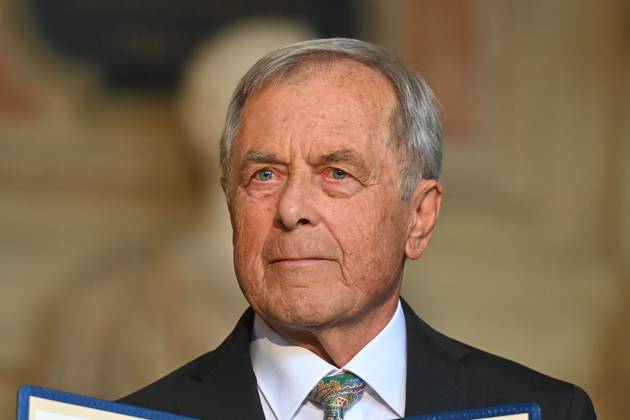 Alfred Fredi HEISS, Einzelbild,angeschnittenes Einzelmotiv,Portraet,Portrait,Porträt. Verleihung Bayerischer Verdienstorden im Antiquariat der Residenz in Muenchen am 09.07.2025