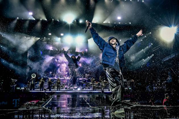 Bilder des Jahres 2025, Entertainment 07 Juli Entertainment Themen der Woche KW28 Entertainment Musik, Lollapalooza Berlin 2025 12.07.2025, xdanx, Entertainment Musik, Lollapalooza Berlin 2025 v.l. Der Saenger Justin Timberlake stehen beim Lollapalooza Festival im Berliner Olympiastadion auf der Buehne. Die zehnte Ausgabe des Musikfestivals findet am Wochenende des 12 und 13. Juli 2025 im Olympiastadion und Olympiapark in Berlin statt. Berlin Olympiastadion Berlin Deutschland (DE) Copyright: xDanielxLakomskix