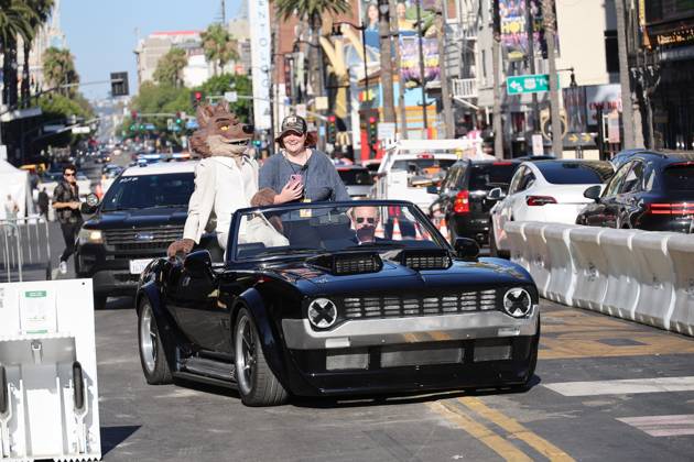 July 23, 2025, Los Angeles, California, USA: Wolf Character, Chevrolet Camaro at the Premiere of The Bad Guys 2 at the TCL Chinese Theatre IMAX Los Angeles USA - ZUMAg107 20250723_zep_g107_167 Copyright: xNinaxPrommerx