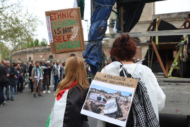 Pro-Palestinian demonstrators march in Italy MILAN, ITALY - APRIL 12: Thousands of demonstrators march at the square while holding Palestinian flags, as they chant for stopping the genocide in Gaza , no displacement of Palestinians and immediate permanent ceasefire , on April 12, 2025 in Milan, Italy. Lombardia Italy. Editorial use only. Please get in touch for any other usage. Copyright: x2025xAnadoluxMichelexNovagax