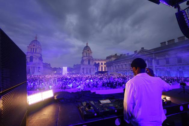 DJ BLACK COFFEE Black Coffee on the Thames 01 08 2025 Labyrinth on The Thames DJ BLACK COFFEE Black Coffee on the Thames 01 08 2025 Labyrinth on The Thames OLD ROYAL NAVAL COLLEGE, PARK ROW, LONDON SE10 9LS, UNITED KINGDOM, Credit:Roger Alarcon Avalon United Kingdom, London  Copyright: xRogerxAlarconx xAvalonx 1027219194