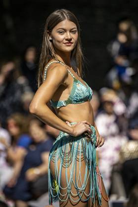 Entertainment Themen der Woche KW32 Traditional four-day show of glass and jewellery Krehka krasa (Fragile Beauty ) begins in Jablonec nad Nisou, Czech Republic, August 7, 2025. (CTKxPhoto RadekxPetrasek) CTKPhotoP2025080703369  CTKPhotoP2025080703369